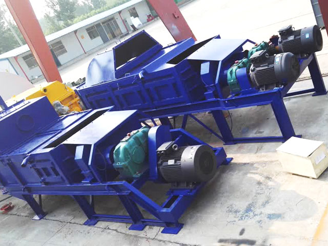 穩定土攪拌(bàn)機